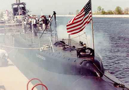 USS SILVERSIDES - Diesels rolling